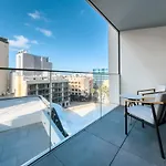 公寓 Luxury Little Gem Mercury Tower W Rooftop Pool By Arco Collection Saint Julian's