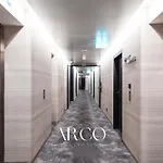 Апартаменты Luxury Little Gem Mercury Tower W Rooftop Pool By Arco Collection *