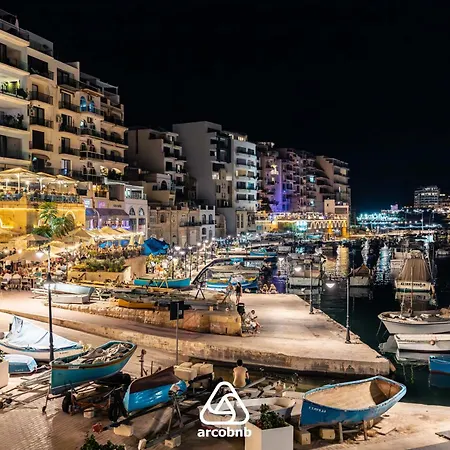 Luxury Little Gem Mercury Tower W Rooftop Pool By Arco Collection *