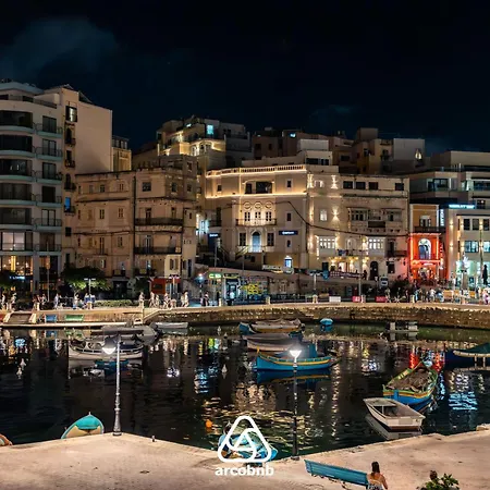 Luxury Little Gem Mercury Tower W Rooftop Pool By Arco Collection *