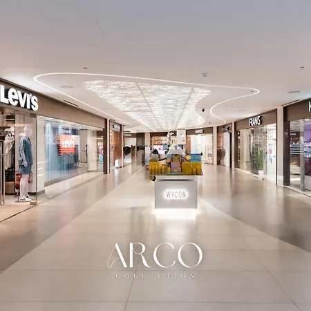 Luxury Little Gem Mercury Tower W Rooftop Pool By Arco Collection *
