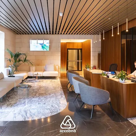 Apartman Luxury Little Gem Mercury Tower With Rooftop Pool By Arcobnb *