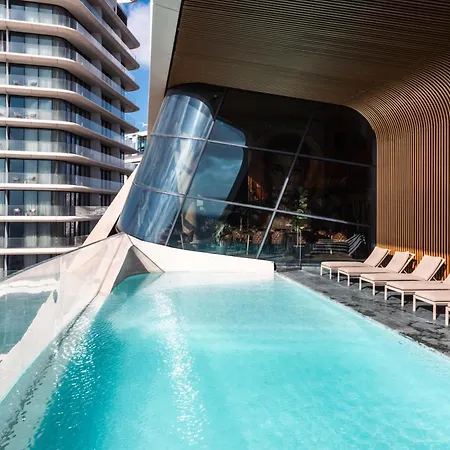 Luxury Little Gem Mercury Tower W Rooftop Pool By Arco Collection Appartement