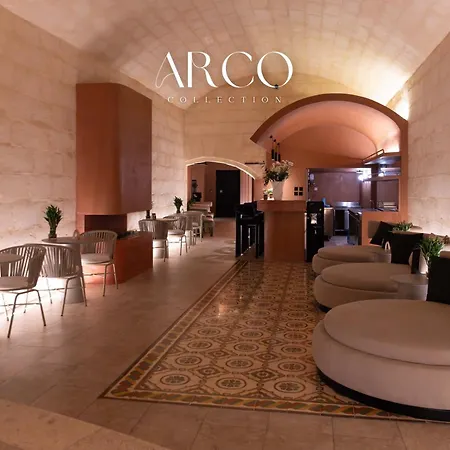 Luxury Little Gem Mercury Tower W Rooftop Pool By Arco Collection سانت جوليان