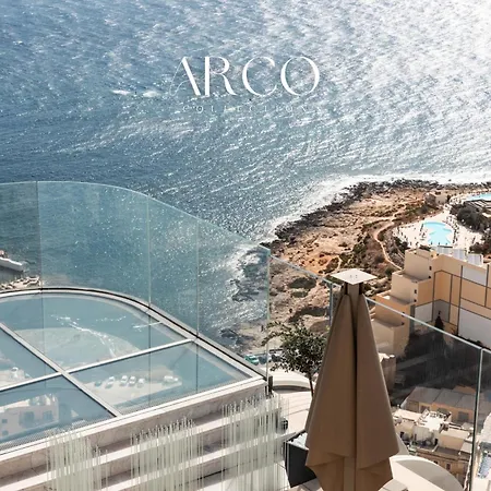 Luxury Little Gem Mercury Tower W Rooftop Pool By Arco Collection Appartement