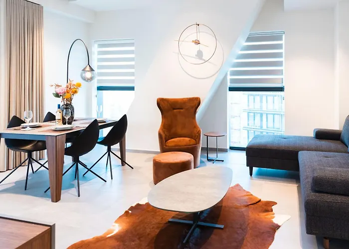 Luxury Little Gem Mercury Tower W Rooftop Pool By Arco Collection アパート *