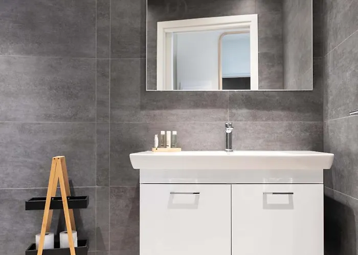 Luxury Little Gem Mercury Tower W Rooftop Pool By Arco Collection