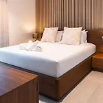 Appartement Luxury Little Gem Mercury Tower W Rooftop Pool By Arco Collection